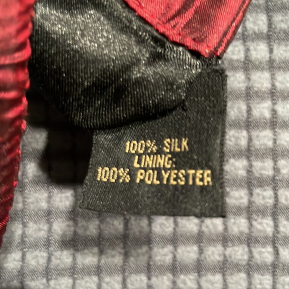 Accessorize London Silk floral embroidery, fully lined mini handheld, NWOT - Picture 12 of 12